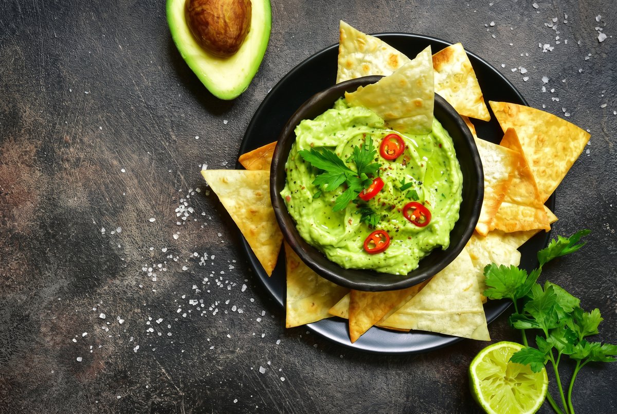 Grande Guacamole — avocado dip with tortilla chips